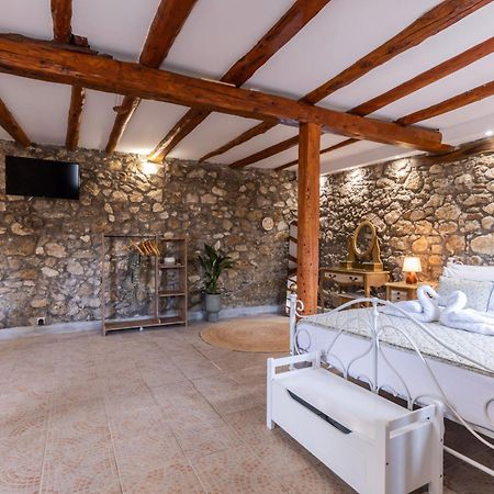 The Stone Suite Moraḯtika Esterno foto