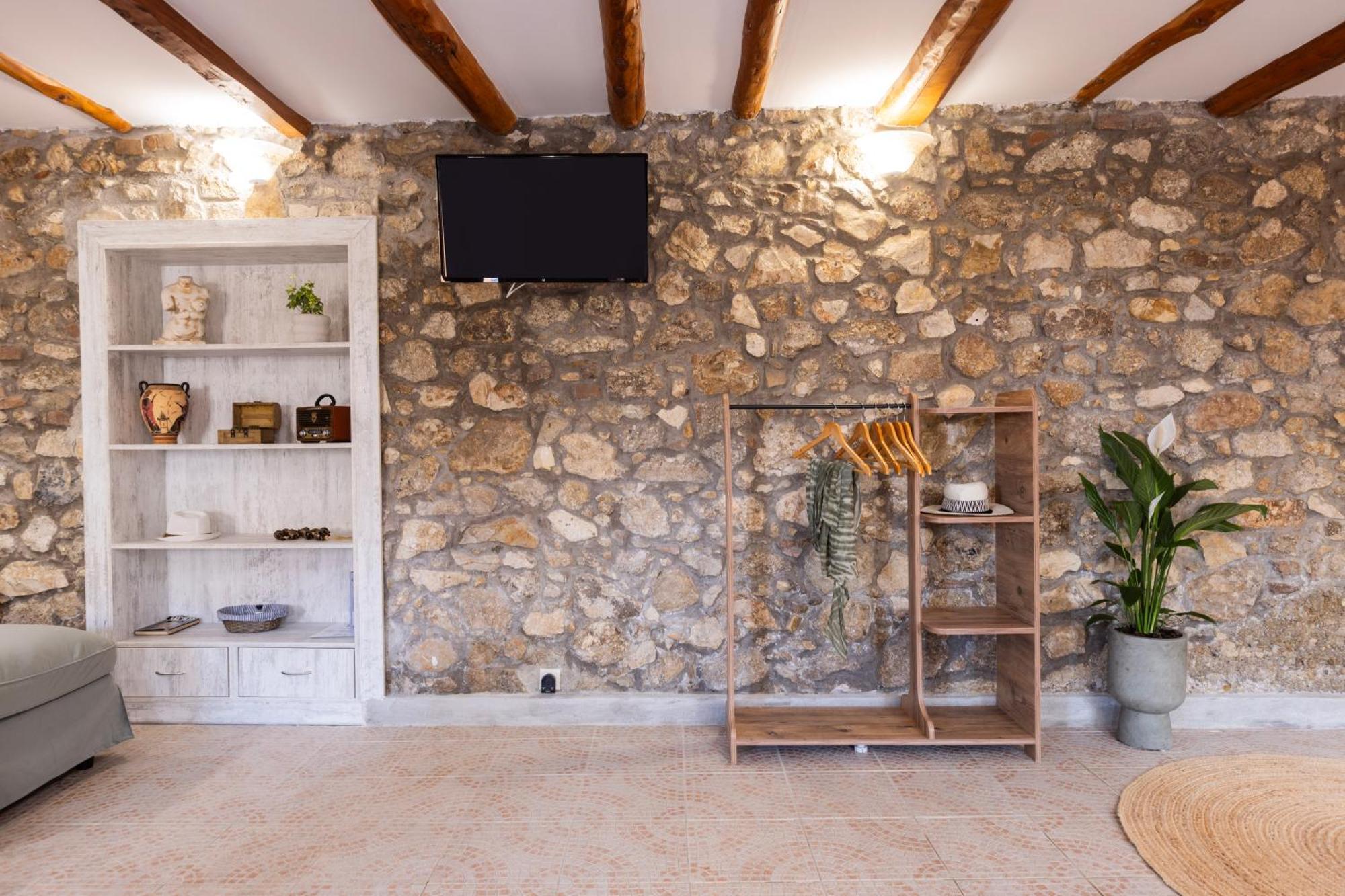 The Stone Suite Moraḯtika Esterno foto